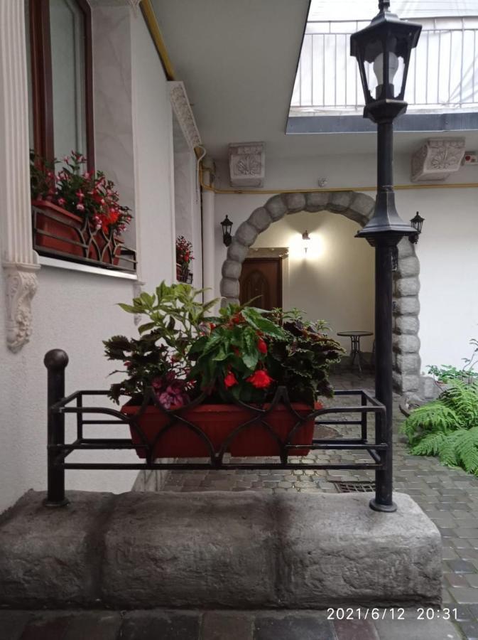 Rynok 25 Modern Lviv Center Apartment Екстериор снимка