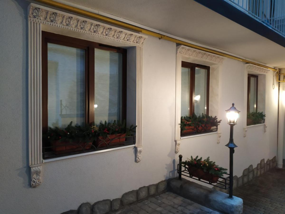 Rynok 25 Modern Lviv Center Apartment Екстериор снимка
